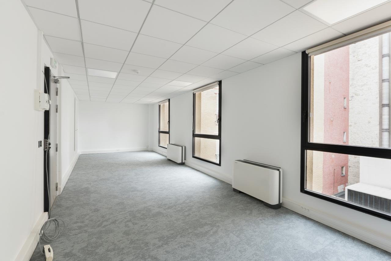Bureau Paris 280m² Location bureau Paris OLBUR2420156 10